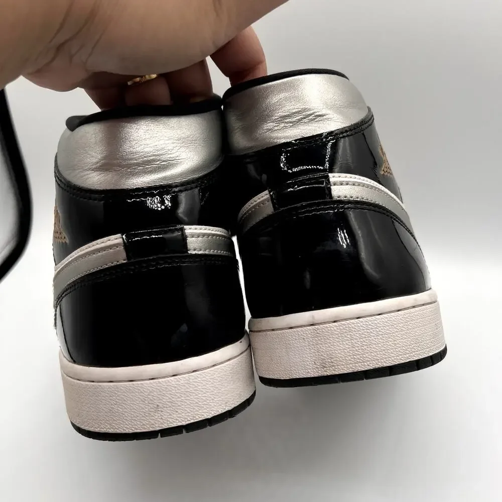 JORDAN 1 Mid SE 